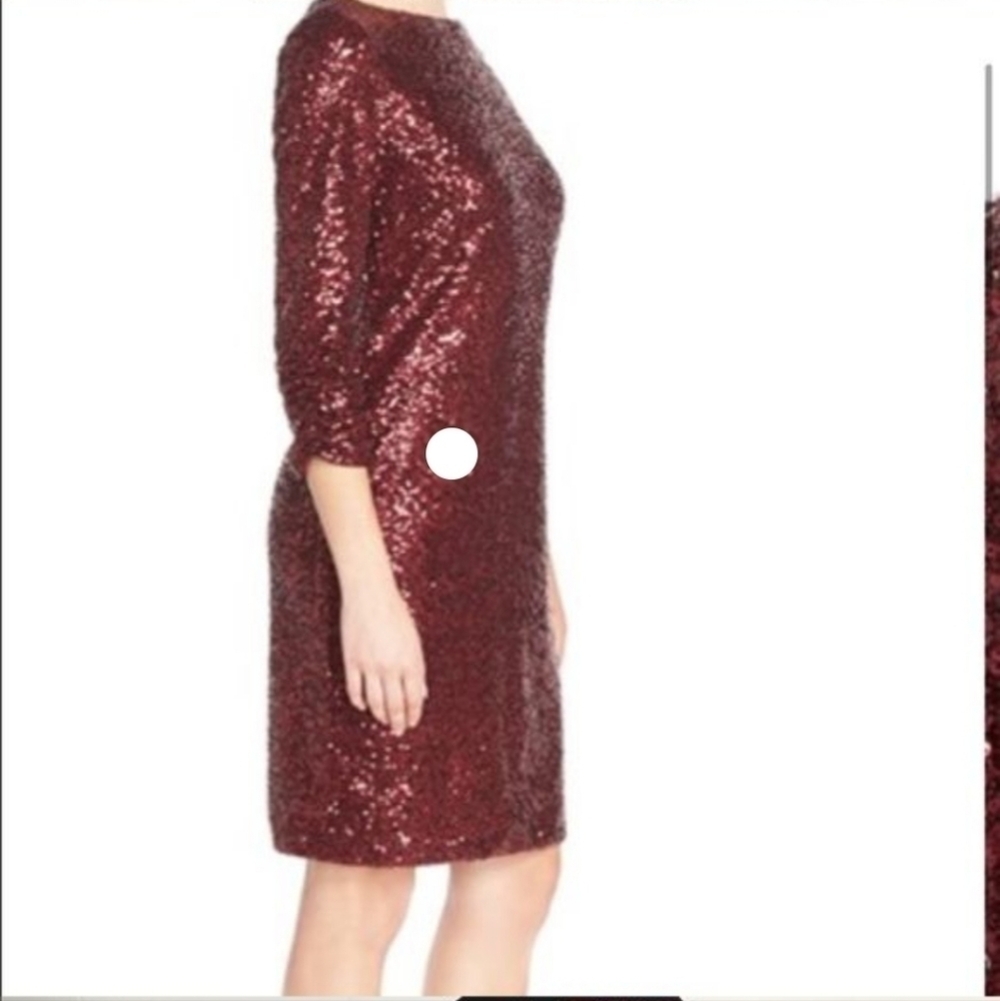 Vince Camuto sz 0 red sequins lined holiday dress
